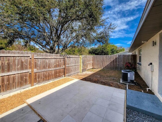 Building Photo - 1007 Sumner Blvd