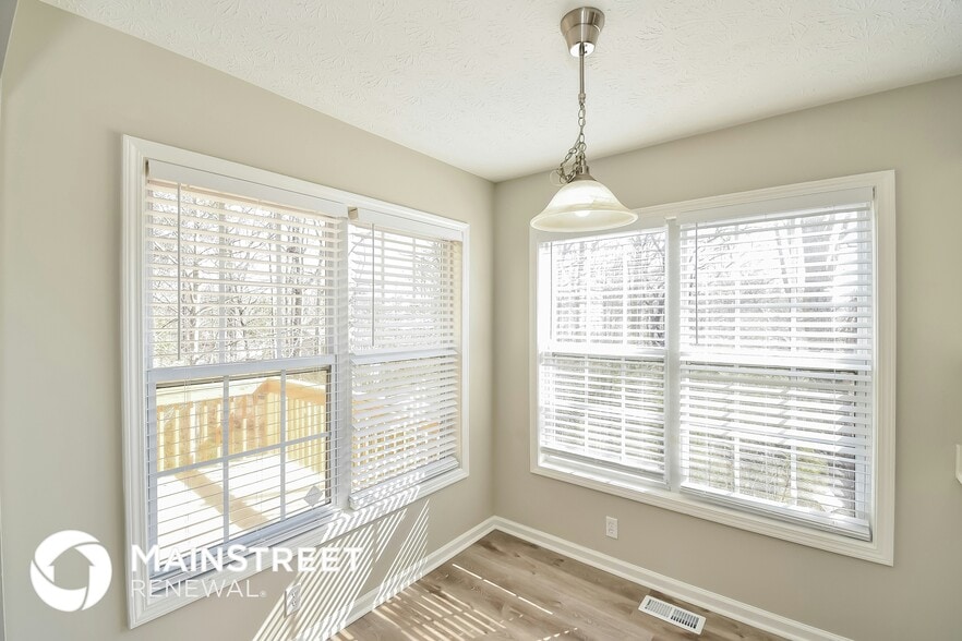 Building Photo - 9420 Creekstone Ct