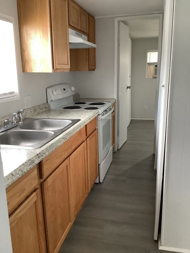 Building Photo - Two Bedroom One Bath Manufactured Home