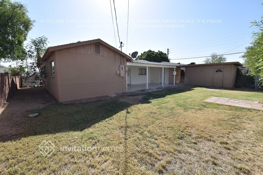 Building Photo - 1754 W 2nd St