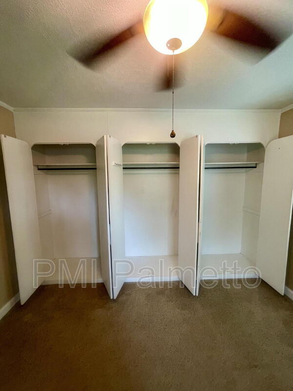 Building Photo - 241 Vallejo Cir