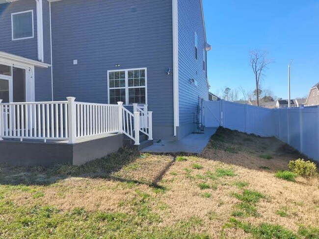 Building Photo - 509 Ackerman Ln