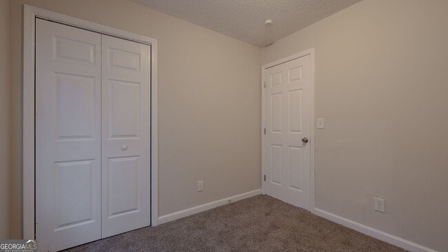 Building Photo - 6218 Creekford Ln