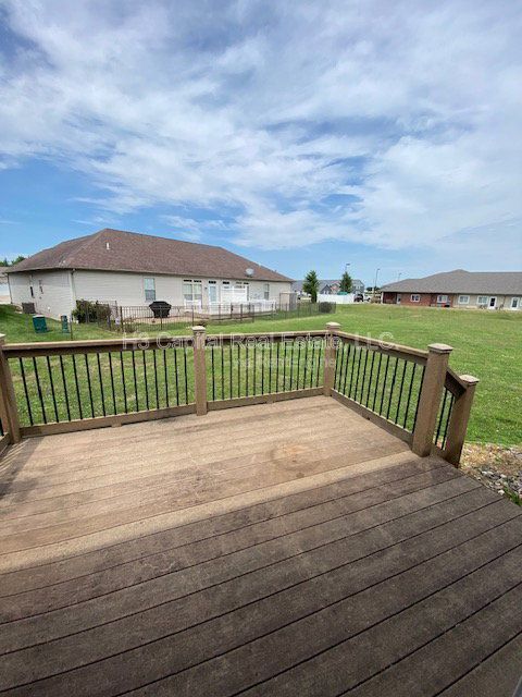 Building Photo - 55 Crimson Ct