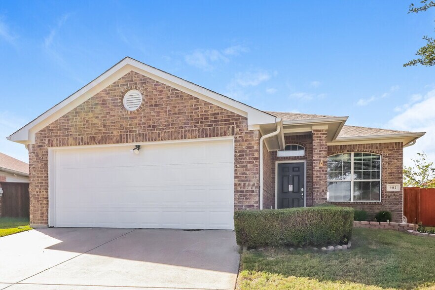 Primary Photo - 9112 Christopher Cir
