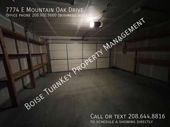 Building Photo - 7774 E Mountain Oak Dr