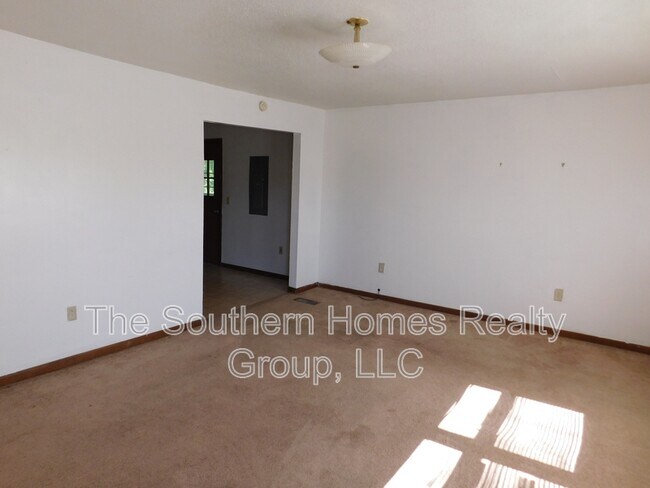 Building Photo - 2439 Hwy 411