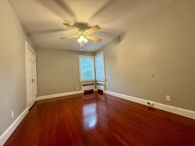 Building Photo - 3 Alaska Ave