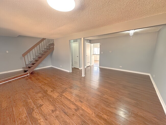 Building Photo - 5573 Court F