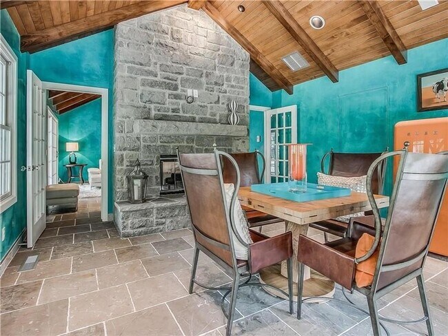 Building Photo - 1109 NW 55th St