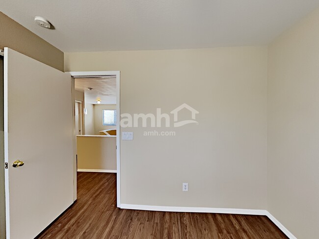 Building Photo - 16655 W Melvin St