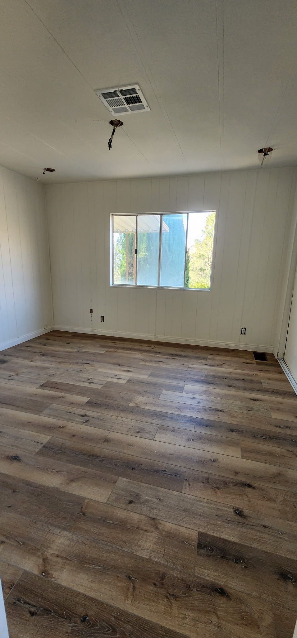 Building Photo - 216 Kearns Dr
