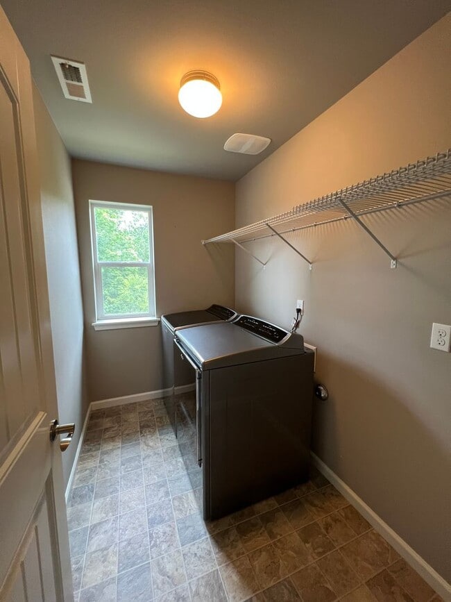 Building Photo - Quiet Luxury in a Forested Cul de Sac with...