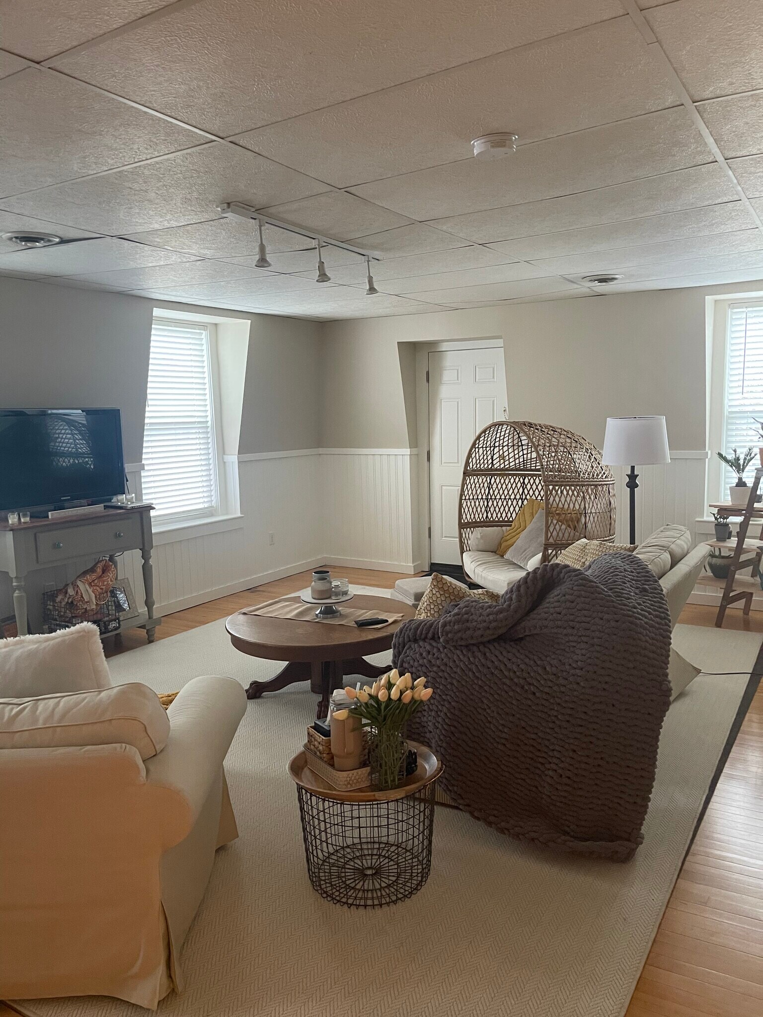 Building Photo - 8 N Main St