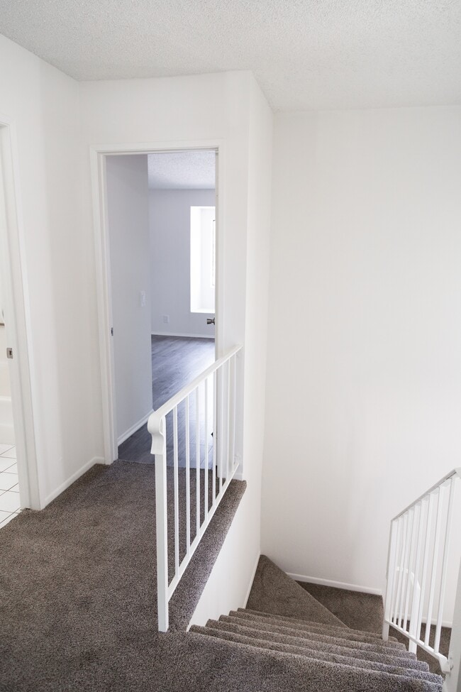 Building Photo - 215 Blackfoot Ln