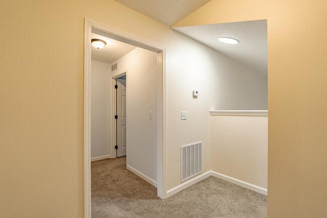 Building Photo - 128 Alumni Dr