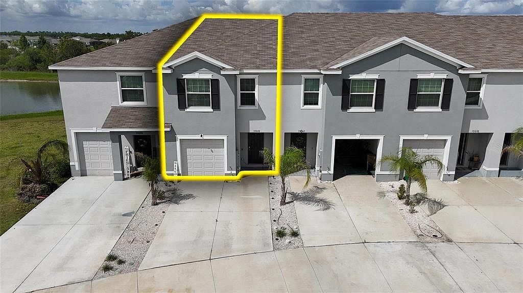 Building Photo - 33046 Major Oak Dr