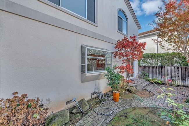 Building Photo - Spacious 4 Bedroom Home. Located in Cupertino