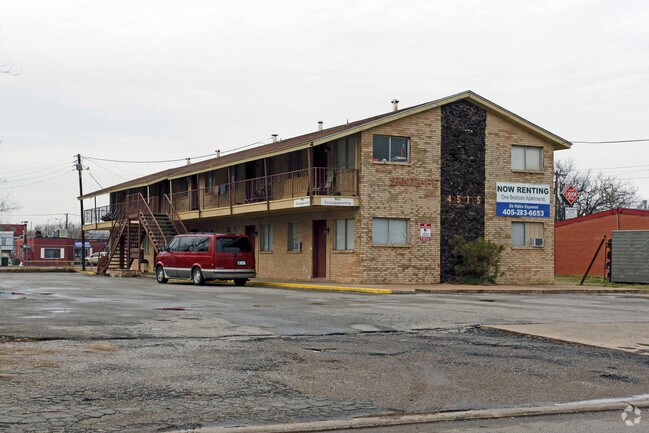 Primary Photo - Santa Fe Apartments