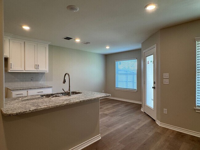 Building Photo - 14574 CR 2191