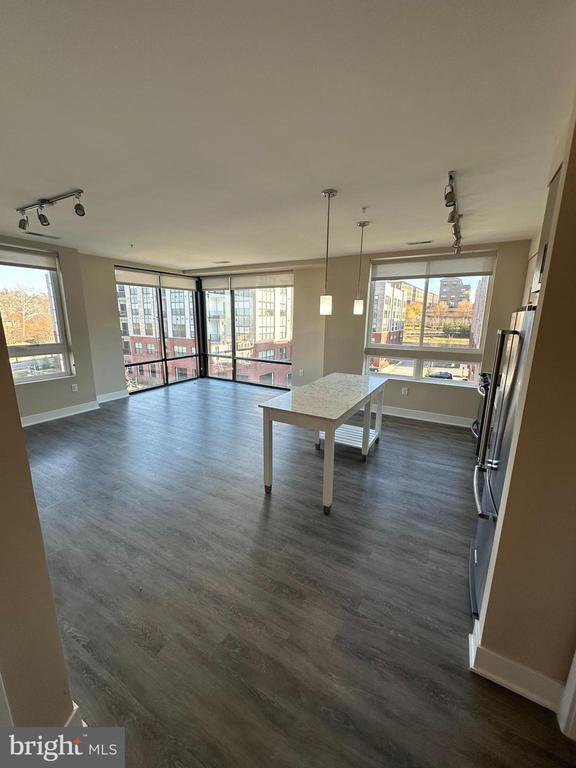 Primary Photo - 145 Riverhaven Dr