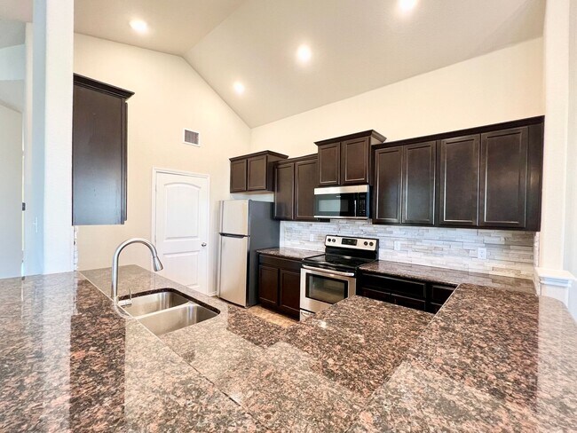 Building Photo - 325 Ammonite Ln