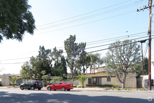 Building Photo - Friendly Hills Apartments