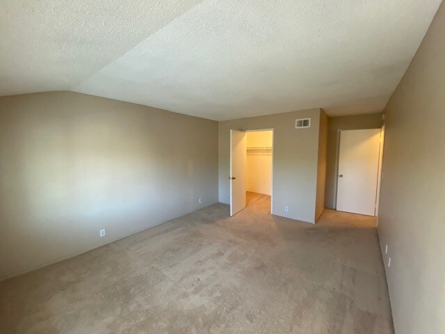 Building Photo - 8074 Woodland Dr