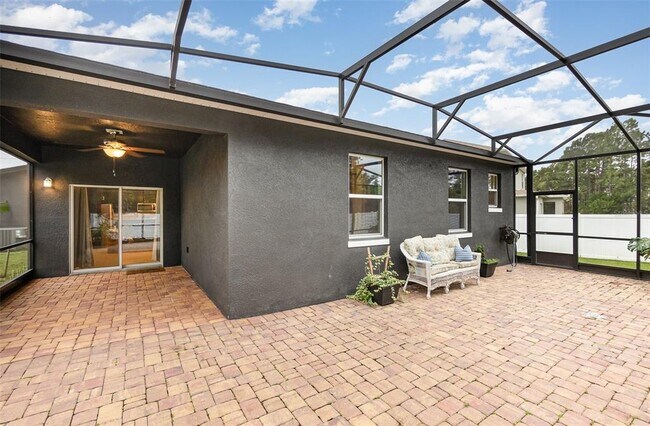 Building Photo - 520 Nogales Ct