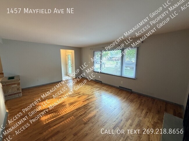 Building Photo - 1457 Mayfield Ave NE