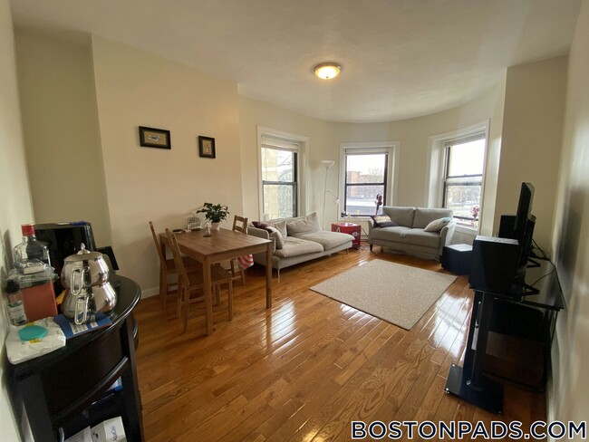 Building Photo - 1283 Commonwealth Ave