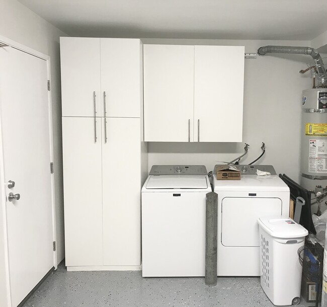 Washer & Dryer with Cabinets - 38921 Cherry Glen Cmn