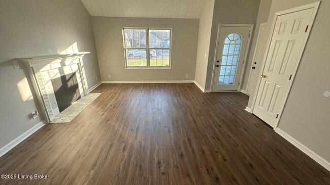 Building Photo - 3905 Handley Ave