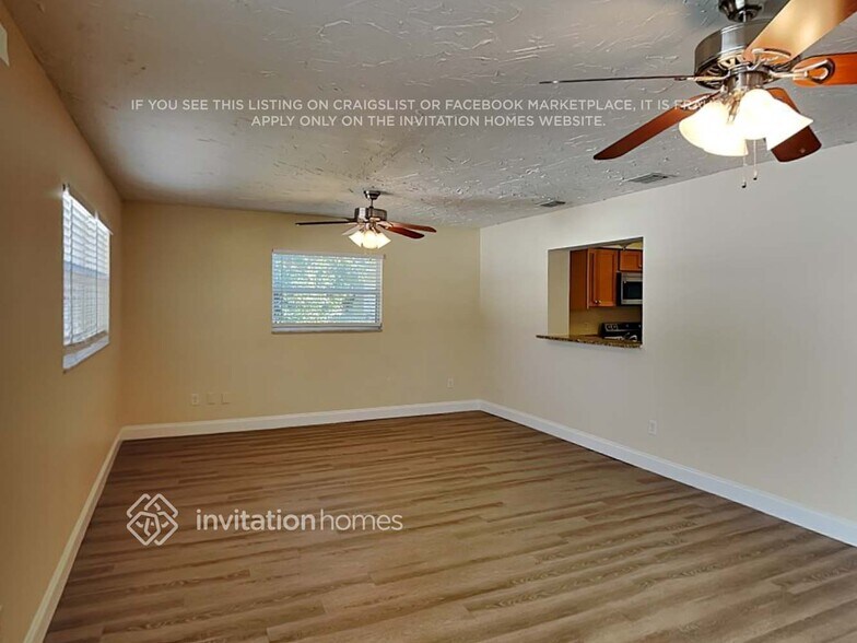 Building Photo - 7413 Fieldcrest Ave