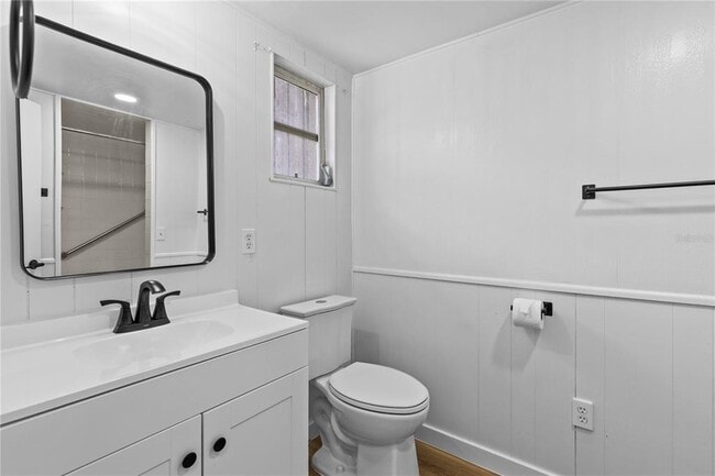 Building Photo - 1803 E Orange Ave