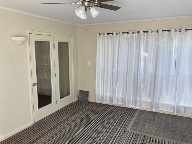Building Photo - 613-613 Kings Mountain Dr