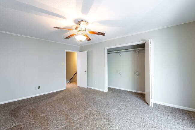 Building Photo - 34 Edgehill Cove