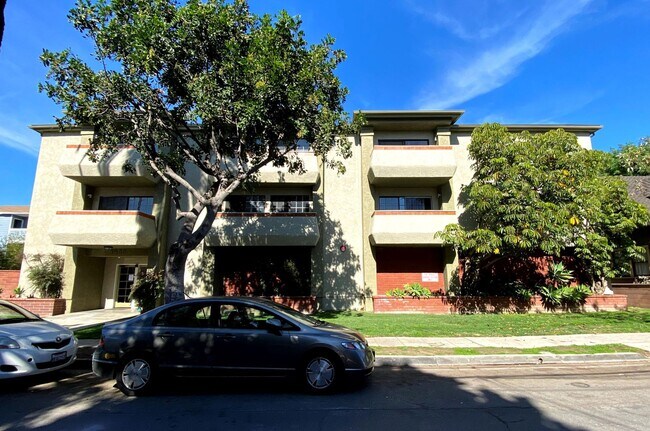 Building Photo - 1429