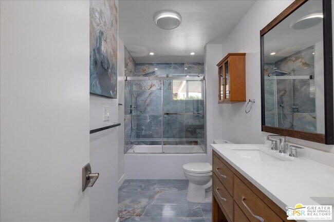 Building Photo - 505 E Molino Rd