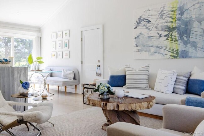 Building Photo - 48 Middle Pond Rd