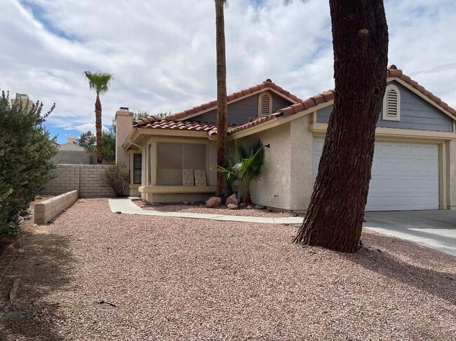 Primary Photo - 8309 Palmada Dr