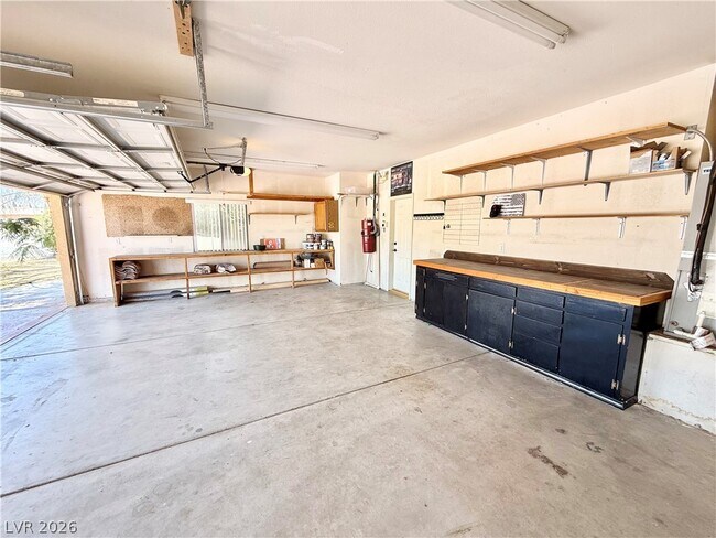 Building Photo - 3810 E Mount Charleston Dr