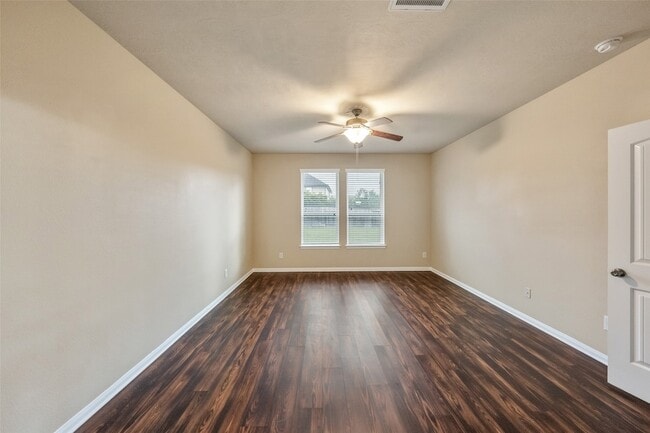 Building Photo - 24213 Nichols Trace Dr