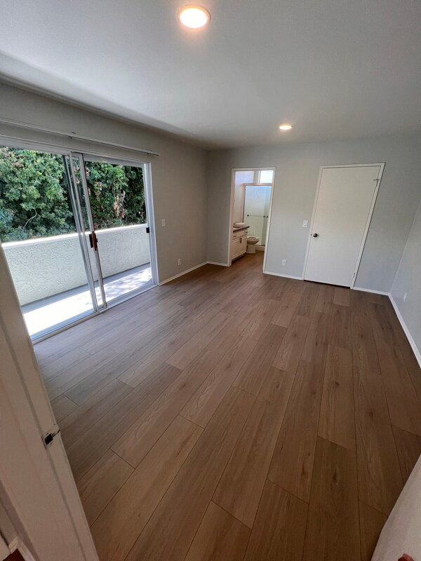 Building Photo - 4648 Fulton Ave