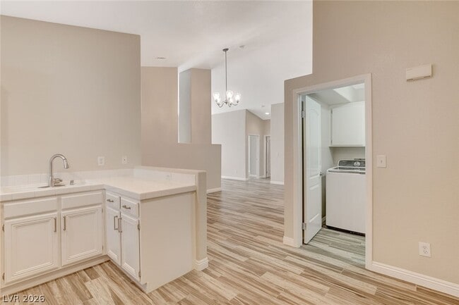 Building Photo - 1331 Frost Flower Dr
