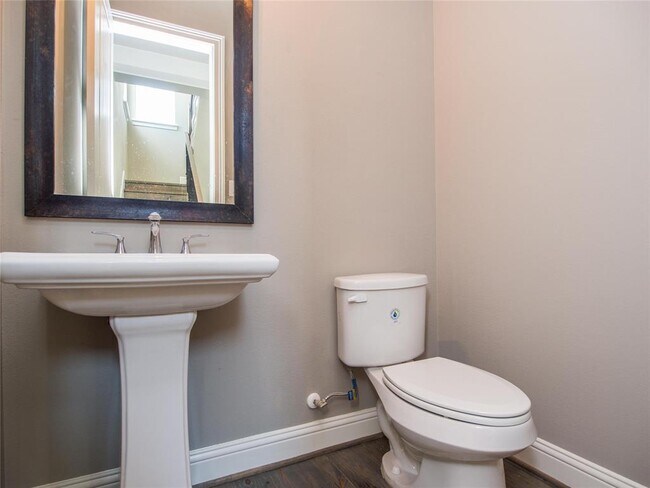 Building Photo - 1307 Upland Retreat Dr