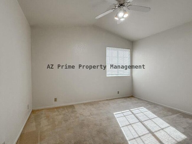 Building Photo - 2534 W Orchid Ln