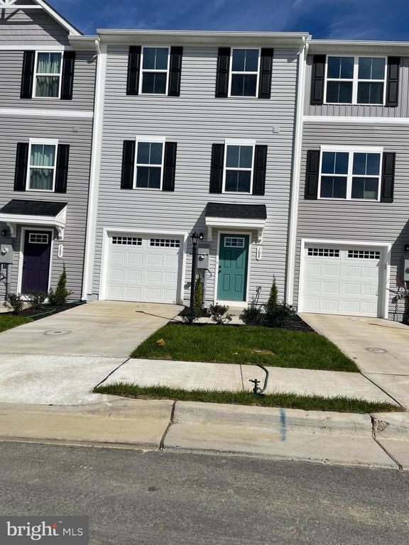 Building Photo - 109 KENSINGTON Cir