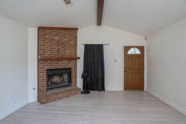 Building Photo - 3 bedroom house in quiet West Little Rock neighborhood