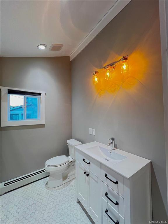 Building Photo - 23 Richard St